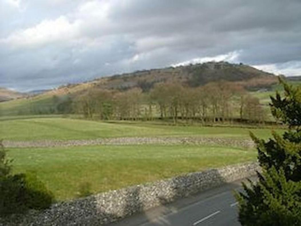 5 Star Cottage On The Green With Log Burner - Dog Friendly Austwick Exterior photo